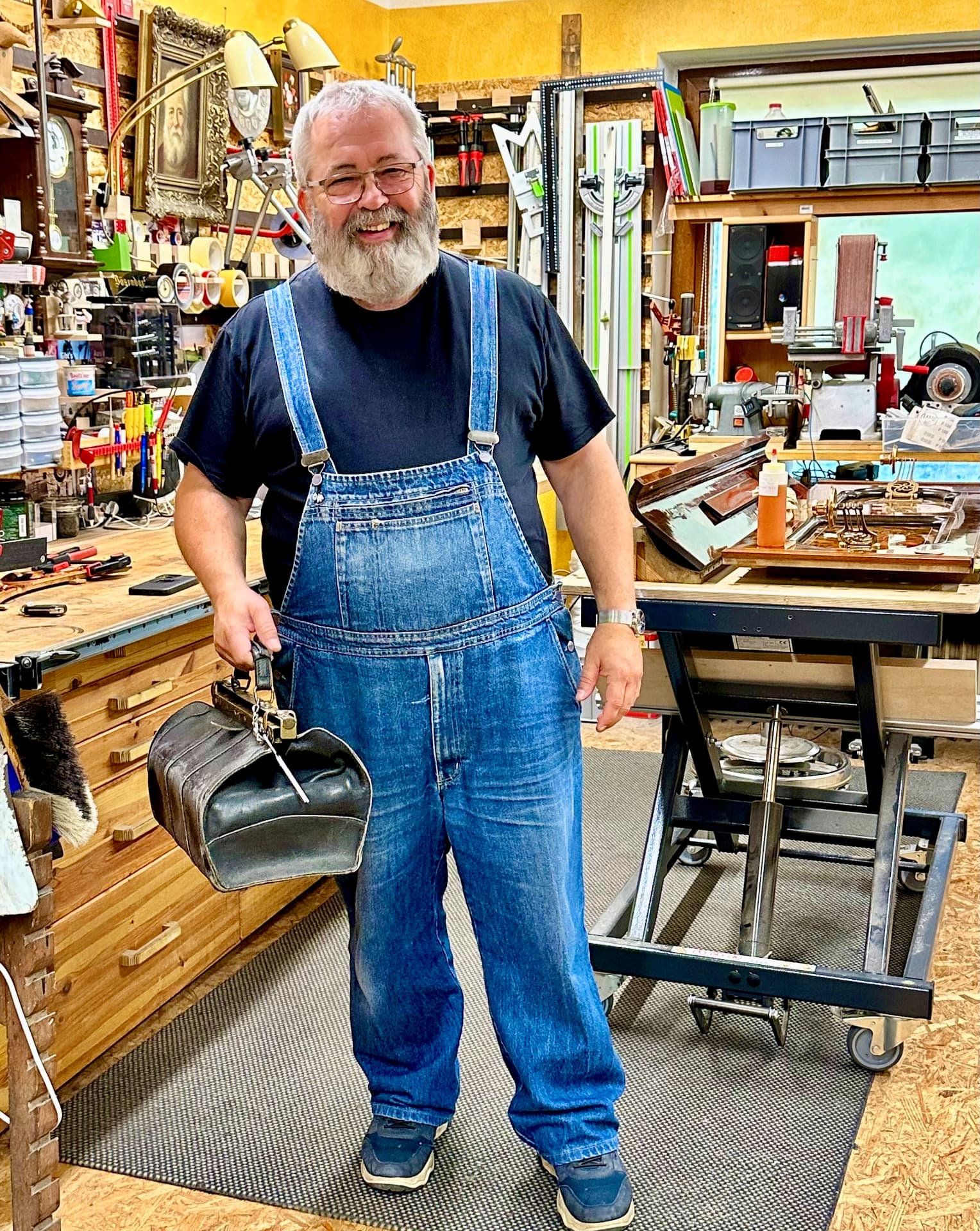 Burkhard Ebers in seiner Werkstatt